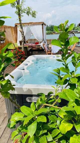 Дома для отпуска Vintage Chalet with private Jacuzzi and Sun bed Улцинь Дом с 2 спальнями-4
