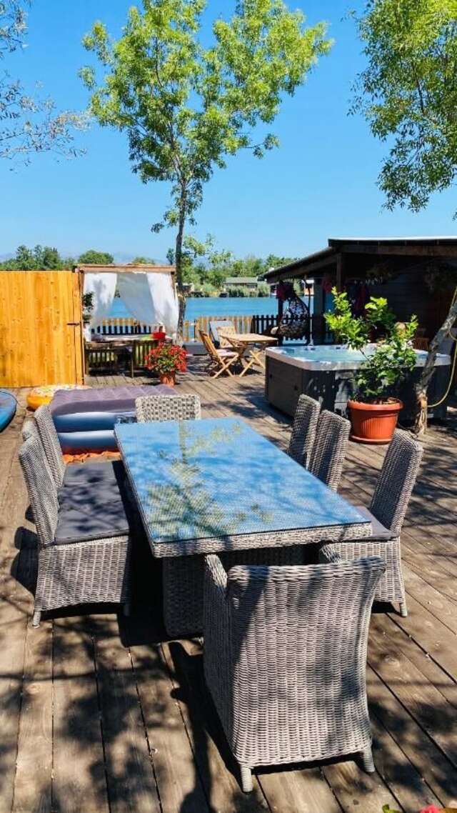 Дома для отпуска Vintage Chalet with private Jacuzzi and Sun bed Улцинь-13