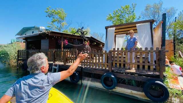 Дома для отпуска Vintage Chalet with private Jacuzzi and Sun bed Улцинь-20